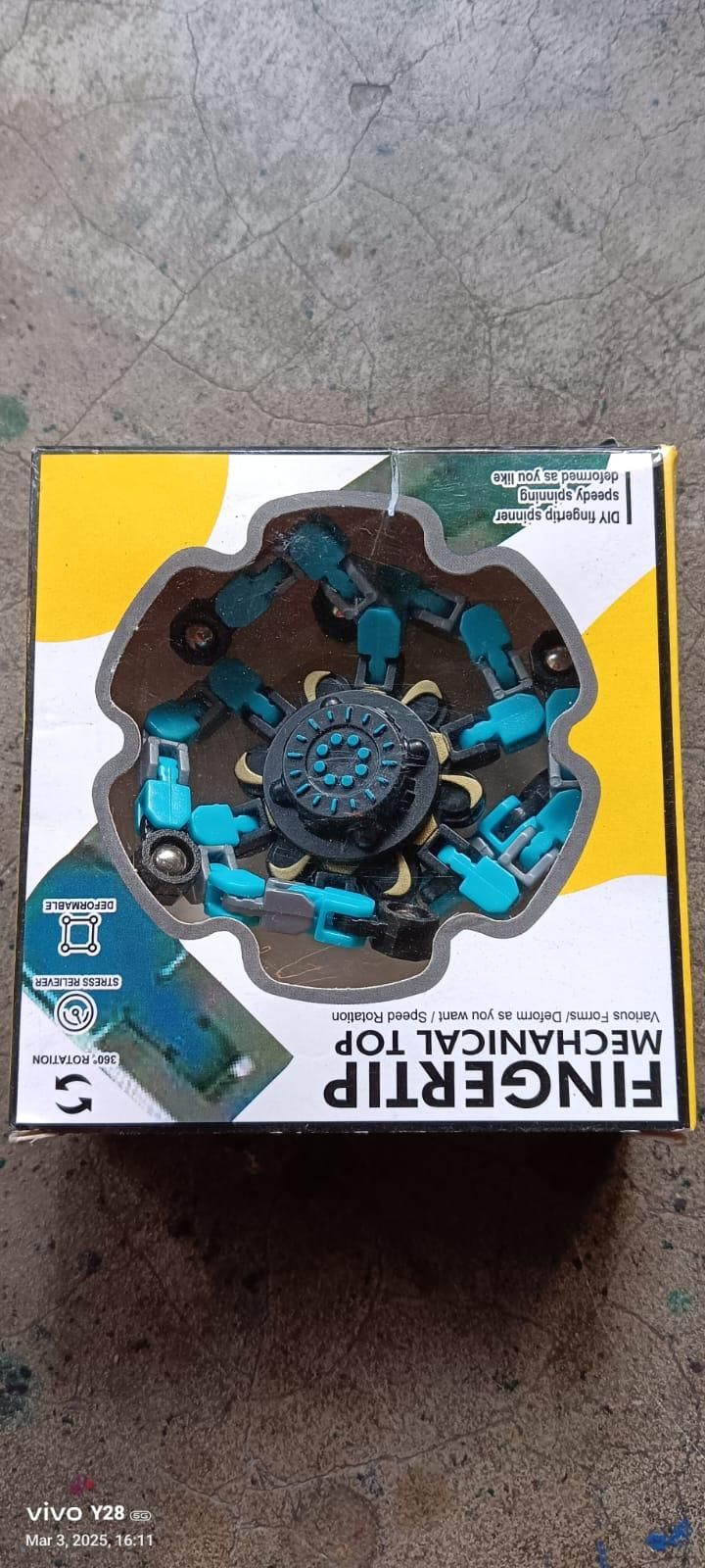Transformation Robot Fidget Spinner Anti Stress Deformation Gyro Fidget Toys ( pack of 1 )